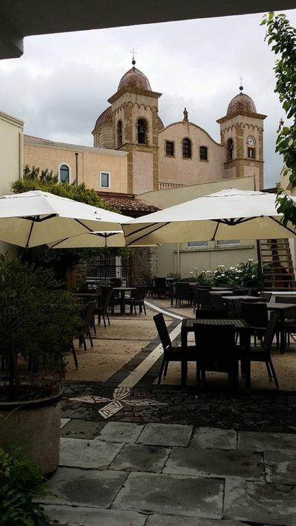 Abas Ristorante Pizzeria Affittacamere Ales 외부 사진