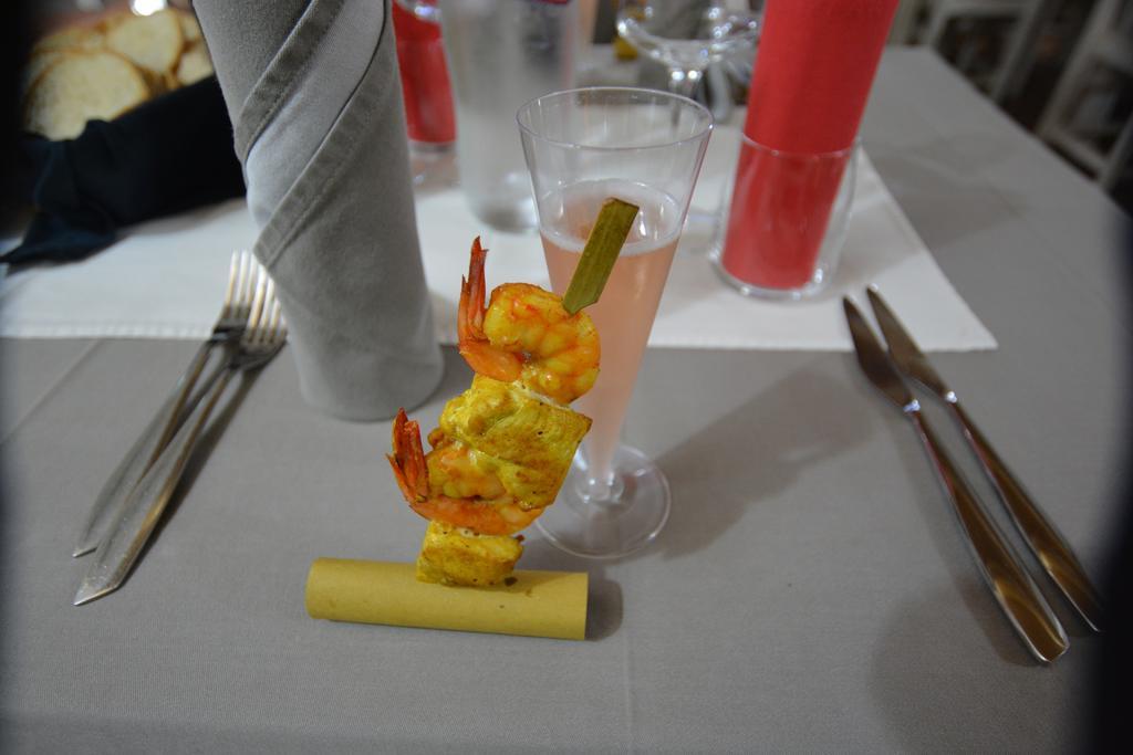 Abas Ristorante Pizzeria Affittacamere Ales 외부 사진